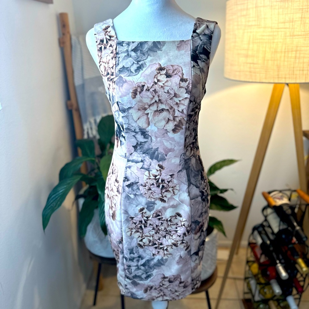 Modi floral fitted dress